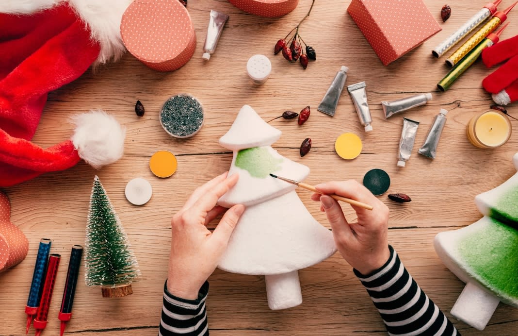 Make your own christmas decorations